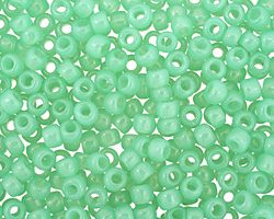 TOHO Ceylon Jade Round 6/0 Seed Bead