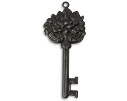 Vintaj Arte Metal Floral Key 20x50mm