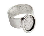 Nunn Design Antique Silver (plated) Small Oval Frame Adjustable Ring 12x16mm