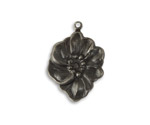 Vintaj Arte Metal Nouveau Floret Pendant 19x27mm