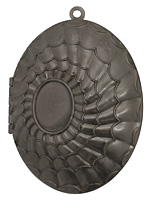 Gunmetal Oval Scalloped Shell w/Cab Setting Heirloom Locket 48x64mm