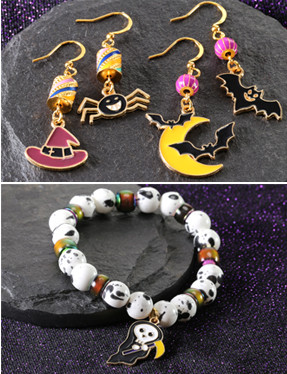 Halloween earrings and bracelet