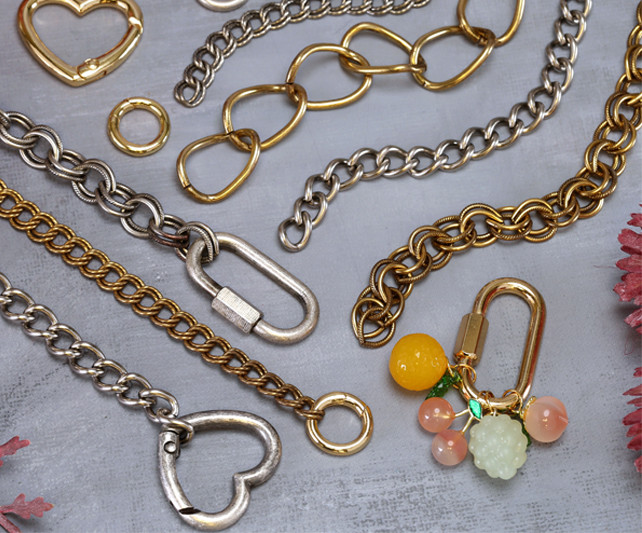 Chain & Carabiner clasps