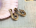 Mykonos Antique Brass (plated) Hook 10x15mm