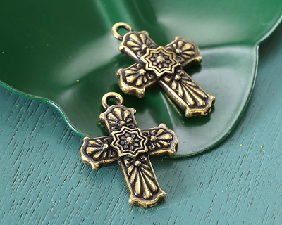 TierraCast Antique Brass (plated) Talavera Cross 22x30mm