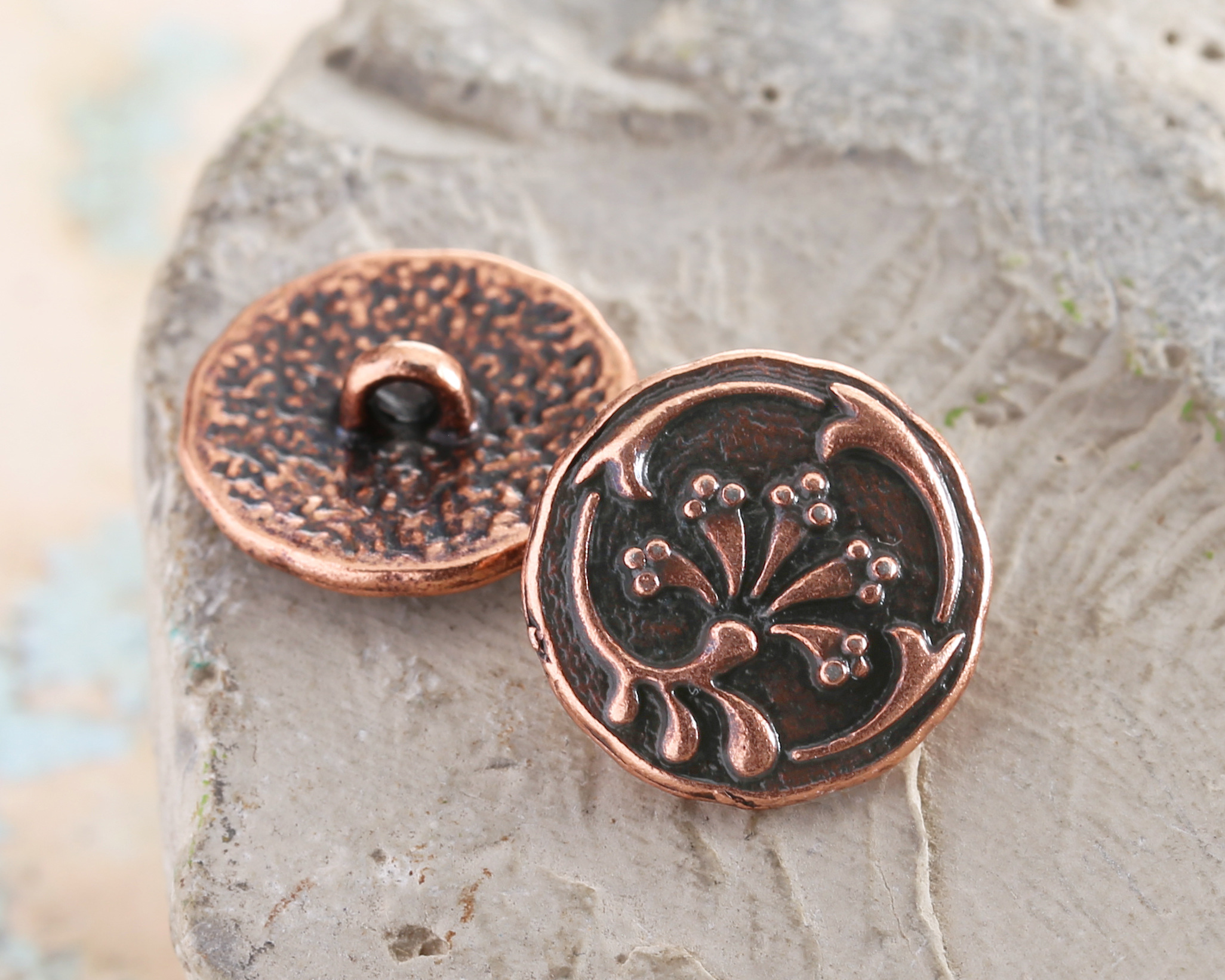 TierraCast Antique Copper (plated) Vignette Button 15mm