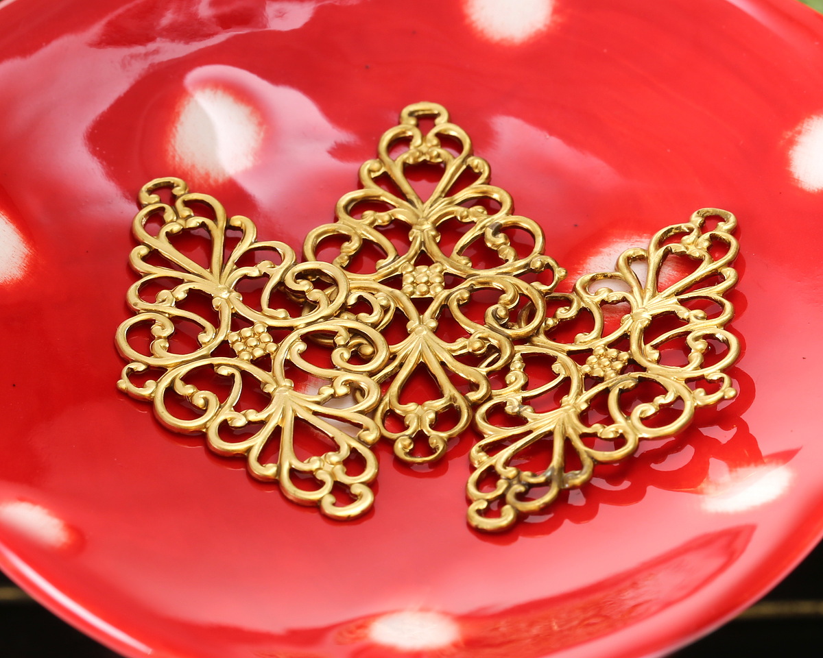 Vintaj Solid Brass Rococo Diamond Filigree Focal 44x26mm