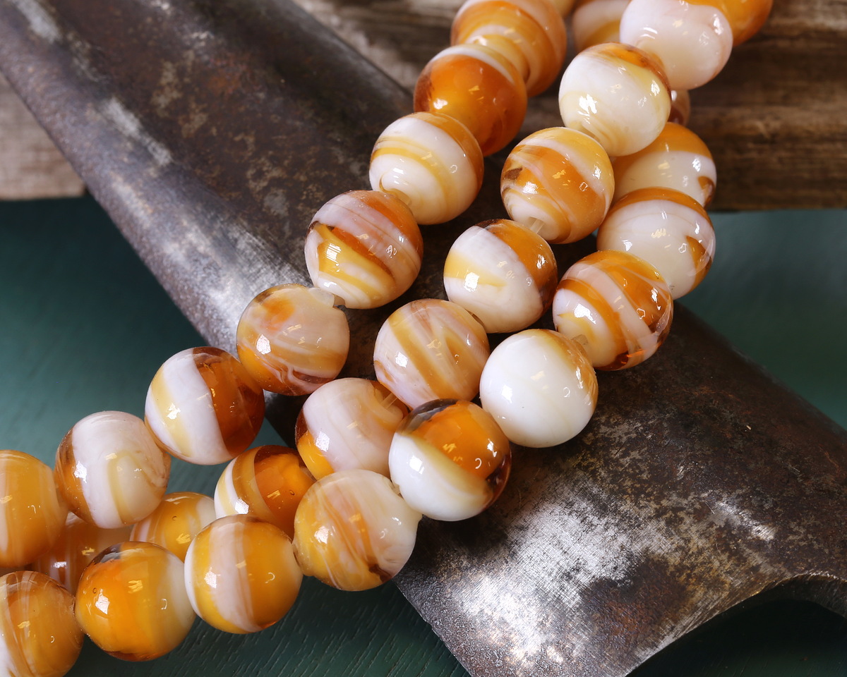 Butterscotch & White Swirl Lampwork Glass Round 10mm