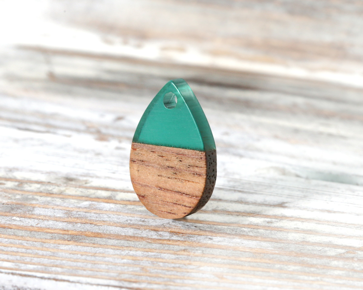 Walnut Wood & Emerald Resin Teardrop Focal 11x17mm