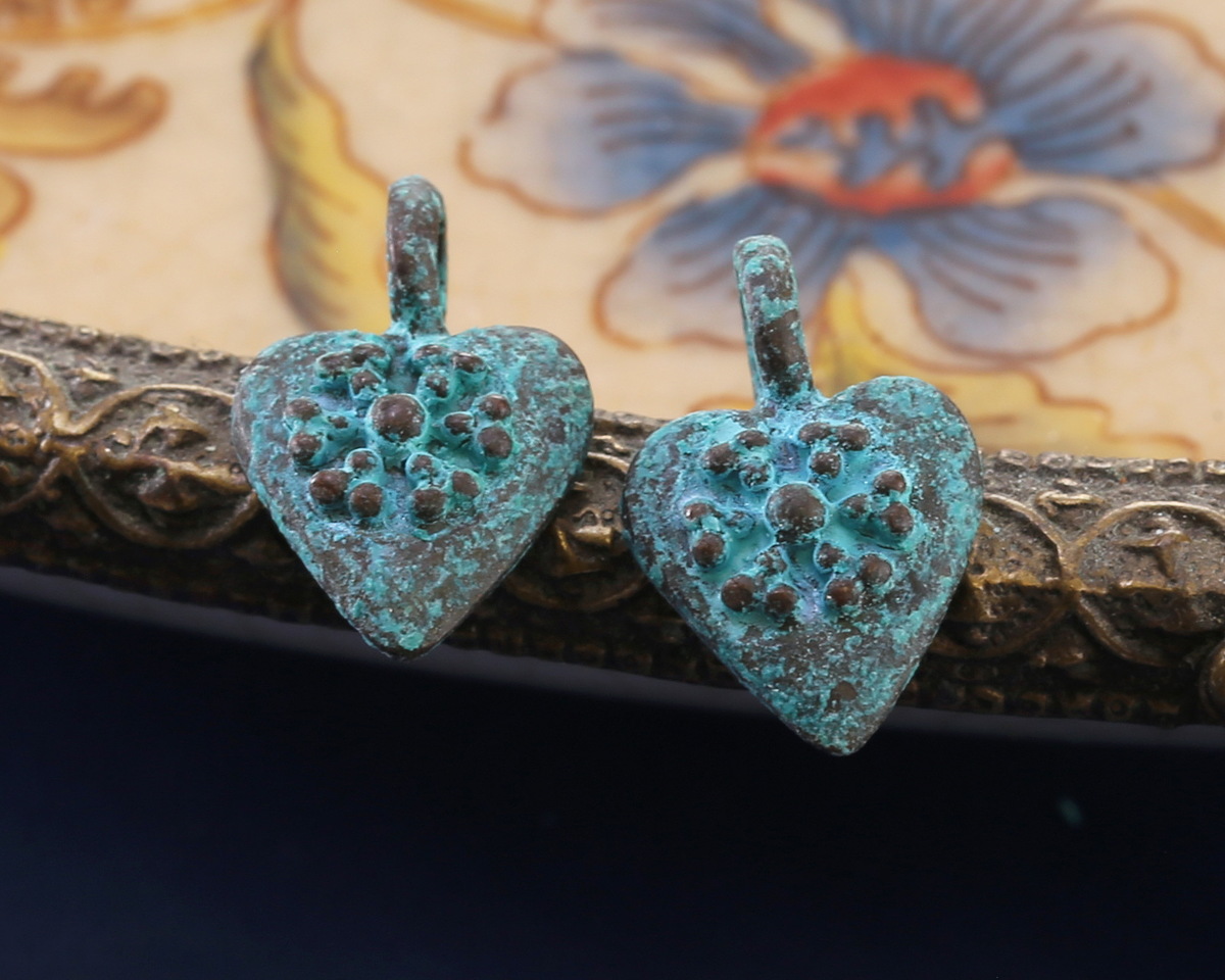 Mykonos Copper (plated) Patina Folksy Heart Focal 11x23mm