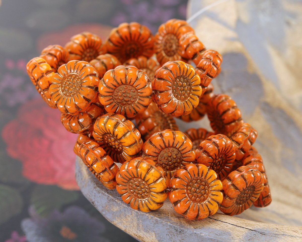 Czech Glass Pumpkin w/ Bronze Sunflower 13mm