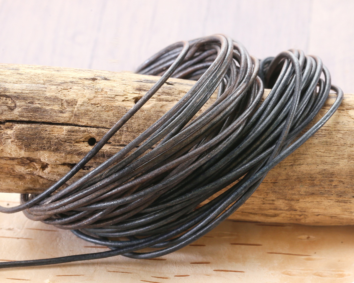 Natural Navy Blue Round Leather Cord 1.5mm, 32 feet