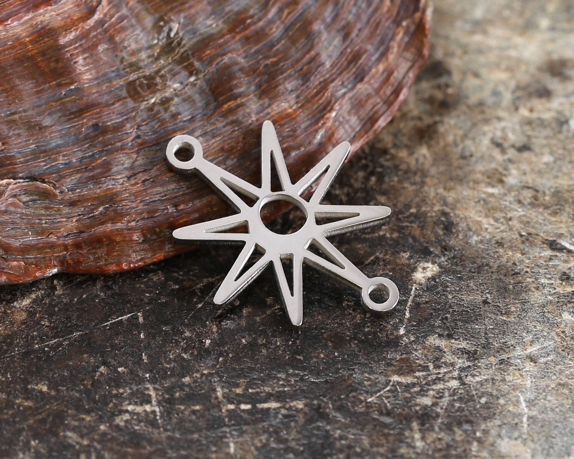 Stainless Steel Sunburst Focal Link 20x15mm