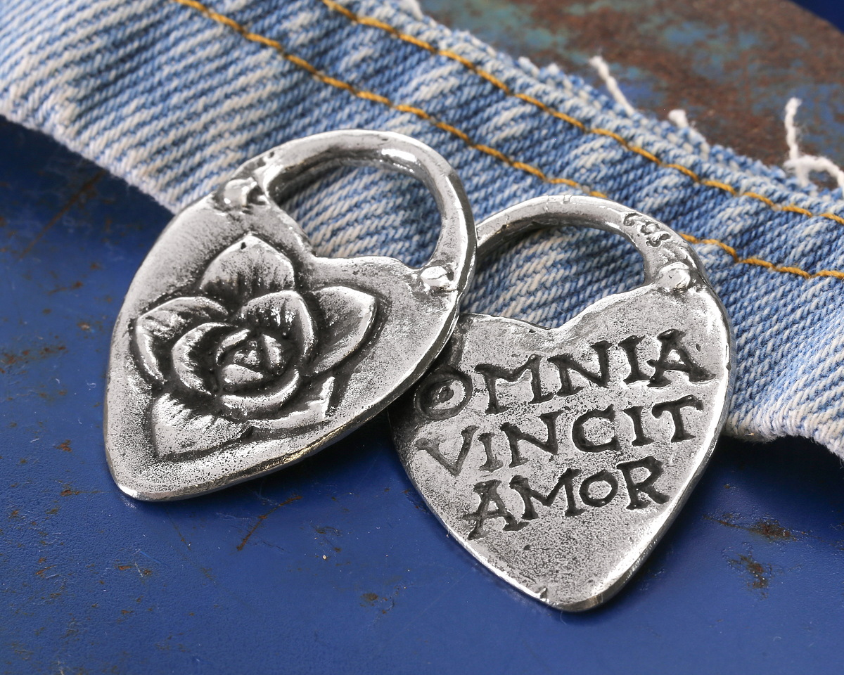 Green Girl Pewter "Love Conquers All" Flower Heart Focal 28x38mm