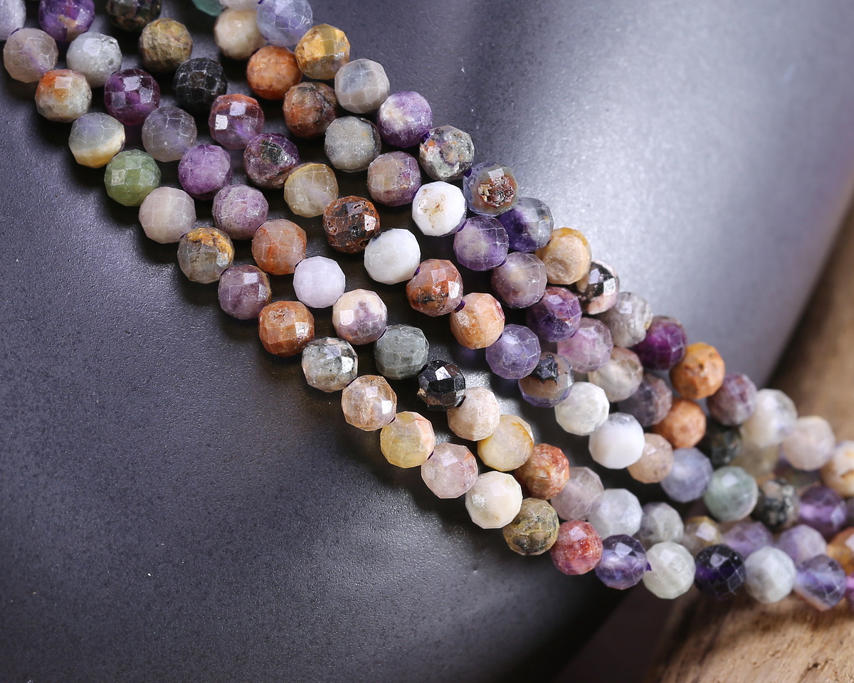 Multi Stone Faceted Round 4mm