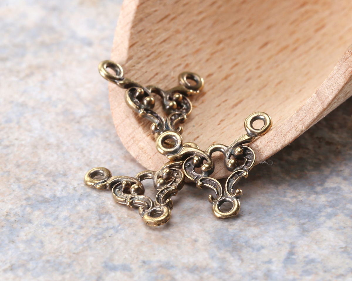 Mykonos Antique Brass (plated) 3-Ring Empire Link 16mm