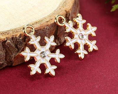 Enamel White Snowflake w/ Clear Crystal Focal 15x20mm