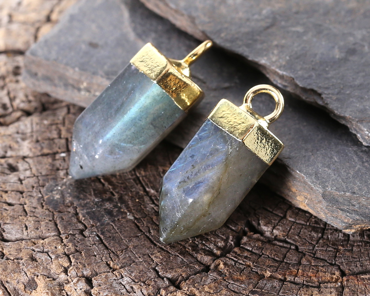 Labradorite Point w/ Gold Finish 8x16mm
