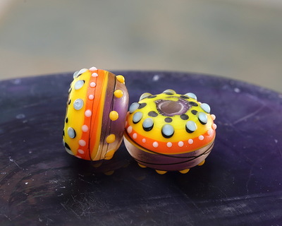 6 Handmade Lampwork Glass Beads – Green Grey Scroll Rondelle 14x10mm