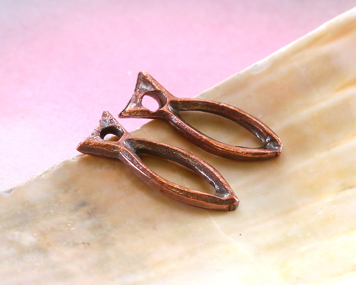 Mykonos Antique Copper (plated) Openwork Fish Focal 6x15mm