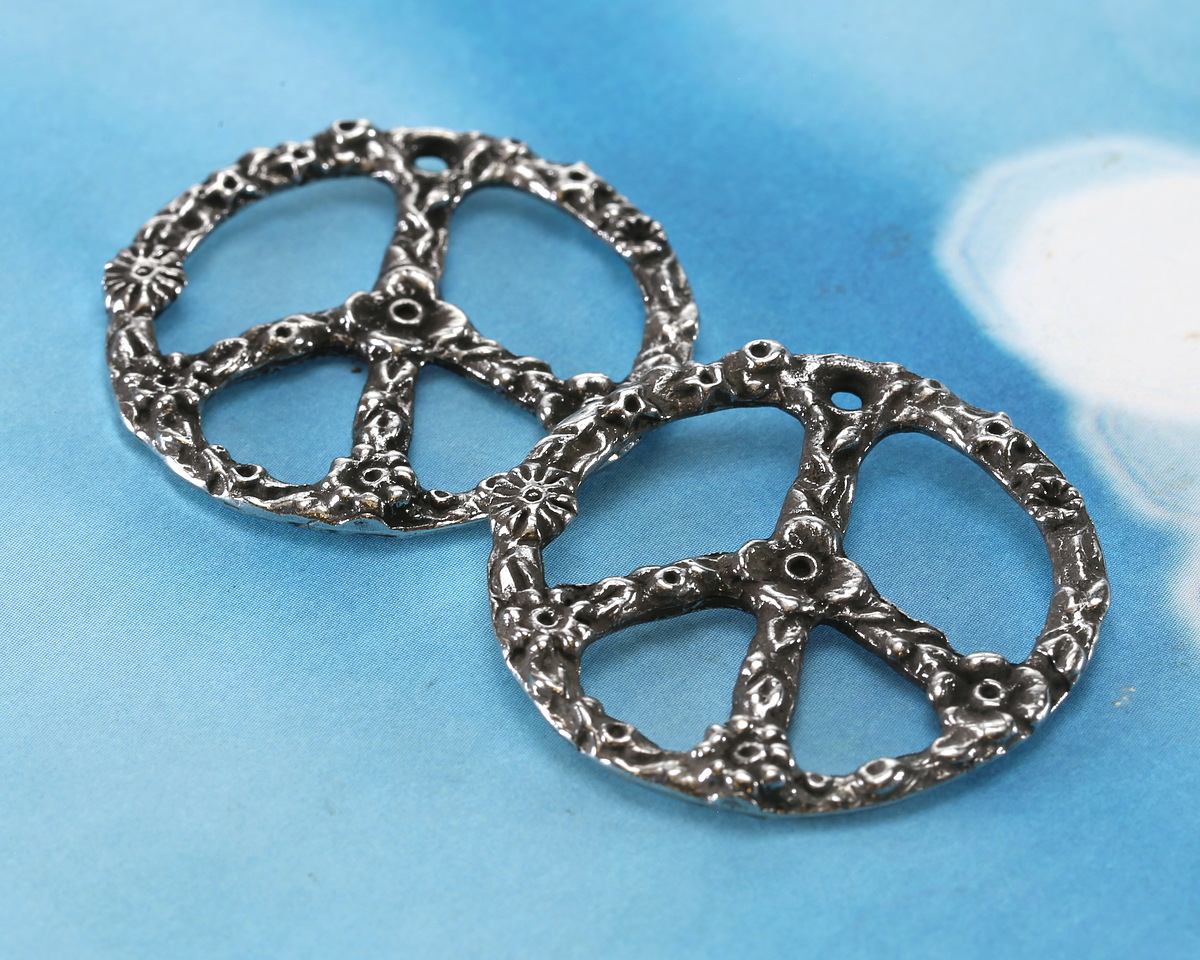 Green Girl Pewter Floral Peace Sign Focal 38mm