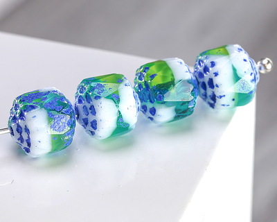 Czech Glass Fresh Mint w/ Cobalt Wash Lantern 8mm