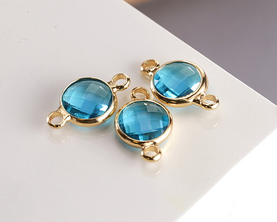 Capri Crystal Round Link in Gold Finish Bezel 14.5x8.5mm
