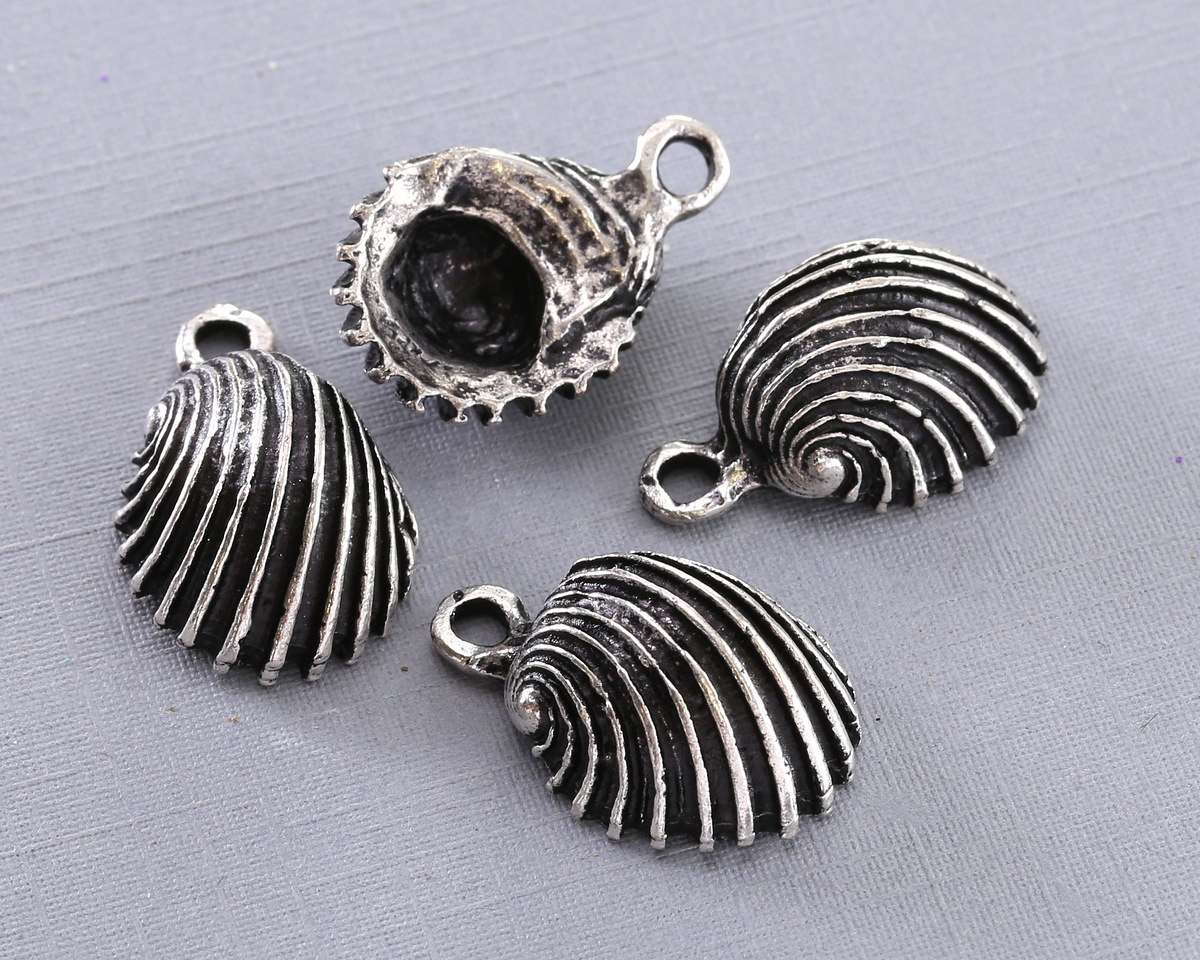 Mykonos Antique Silver (plated) Cockle Shell Focal 14x21mm
