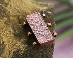 TierraCast Antique Copper (plated) Hammertone 3 Loop Stitch-In Magnetic Clasp 25x13mm
