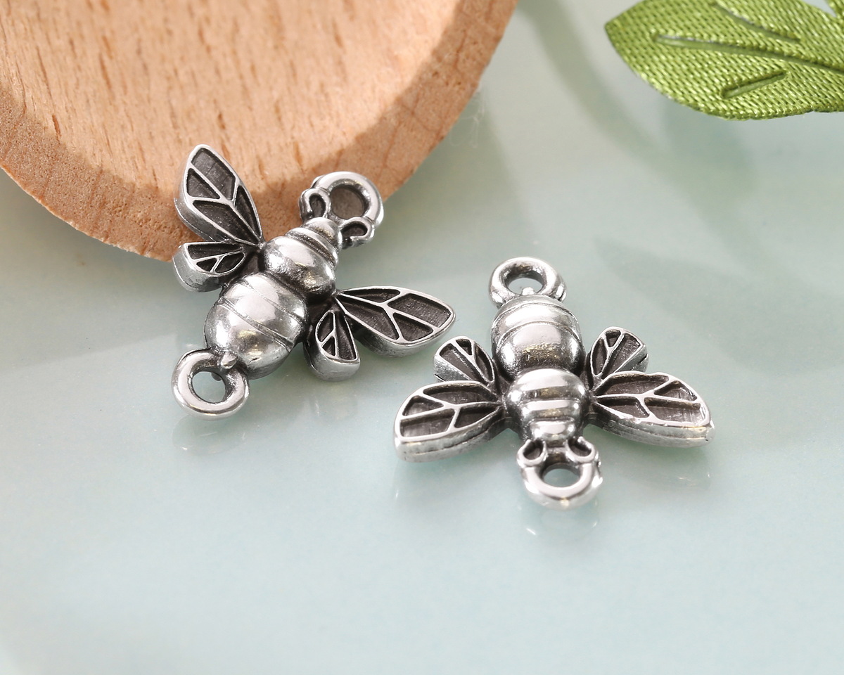 Antique Silver (plated) Bee Focal Link 15x16mm
