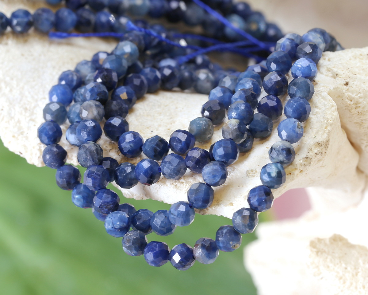 Blue Pietersite (A) Microfaceted Round 3mm