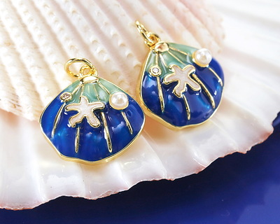 18k Gold (plated) Aqua & Blue Enamel Scallop Shell w/ Sea Treasures Focal 17x17mm