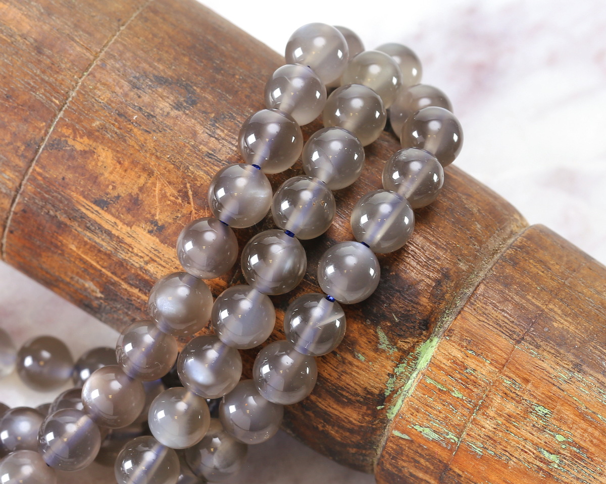 Gray Moonstone (dark - A) Round 6-6.5mm