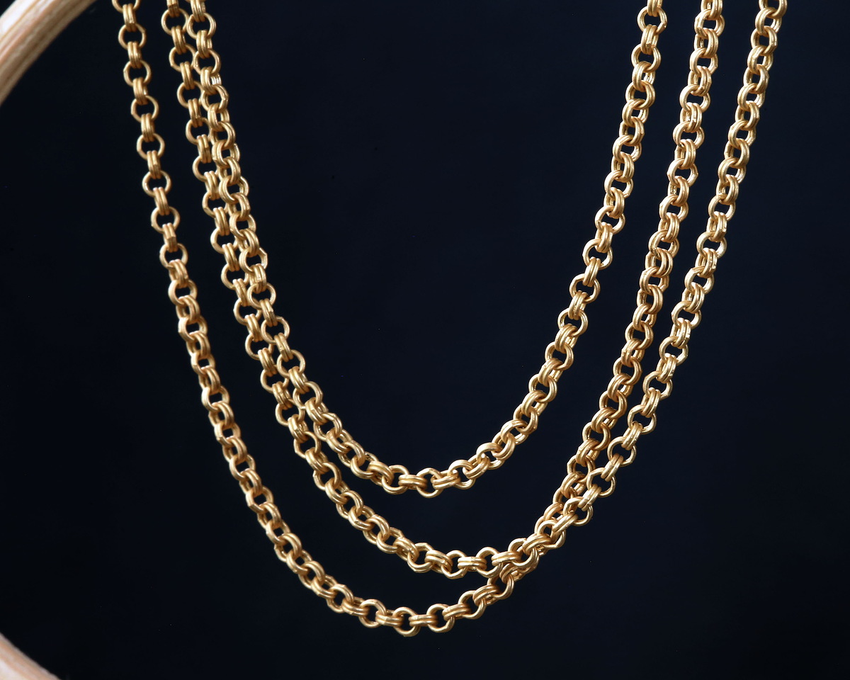 Satin Hamilton Gold (plated) Tiny Double Rollo Chain, 5' Package