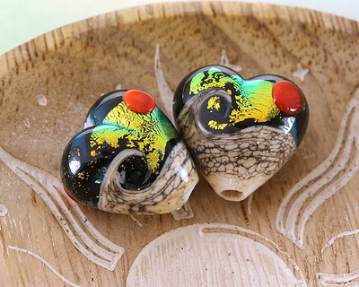 Grace Lampwork Romantic Isle Waves Heart 19-20mm