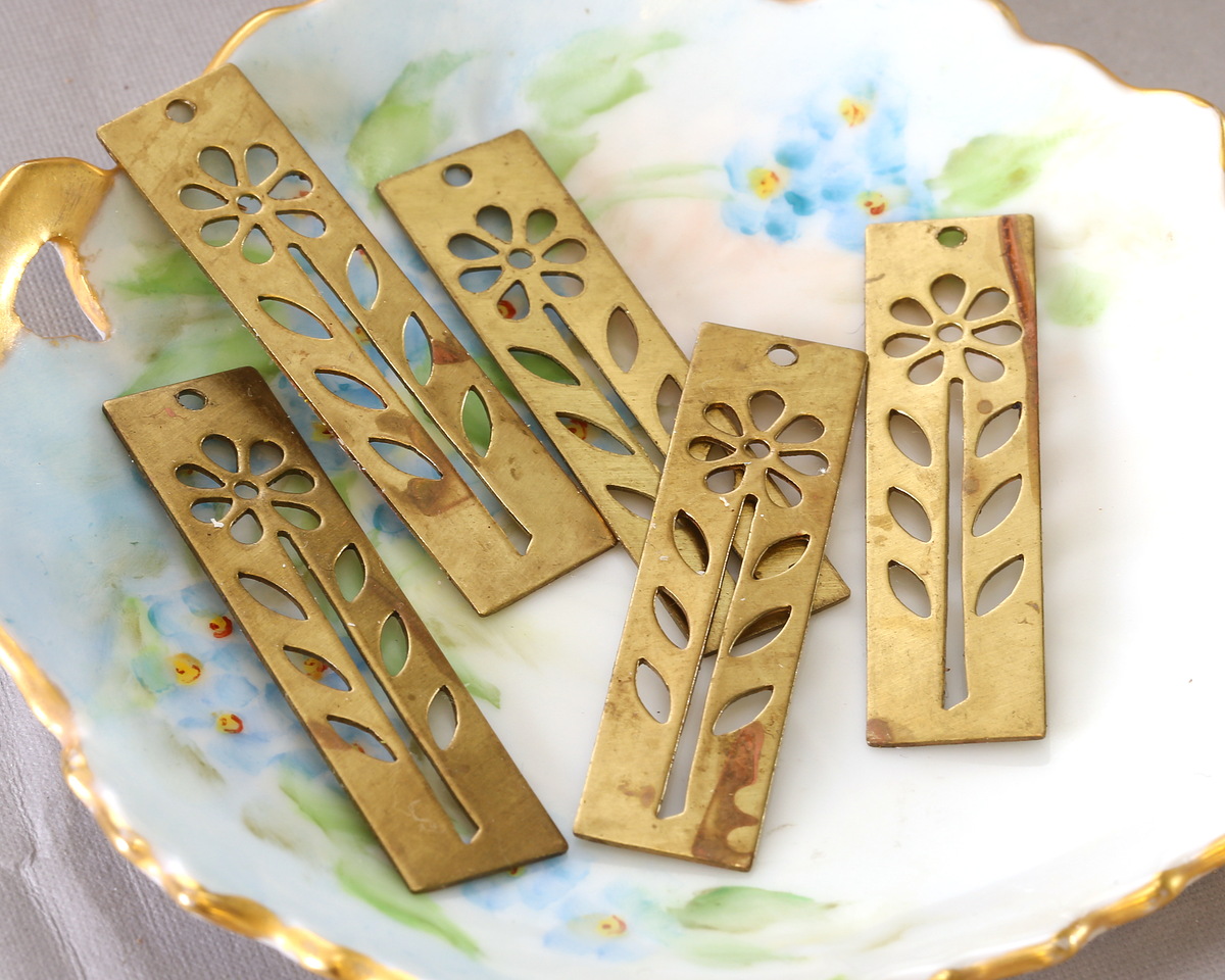 Brass Tall Flower Stencil 12x48mm