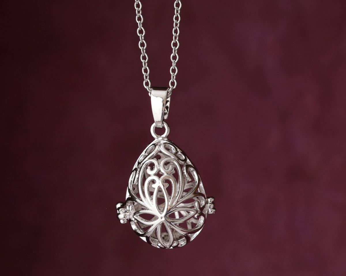 Silver Finish Filigree Teardrop Diffuser Locket 22x36mm