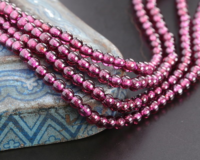 Rhodolite Garnet Round 3mm