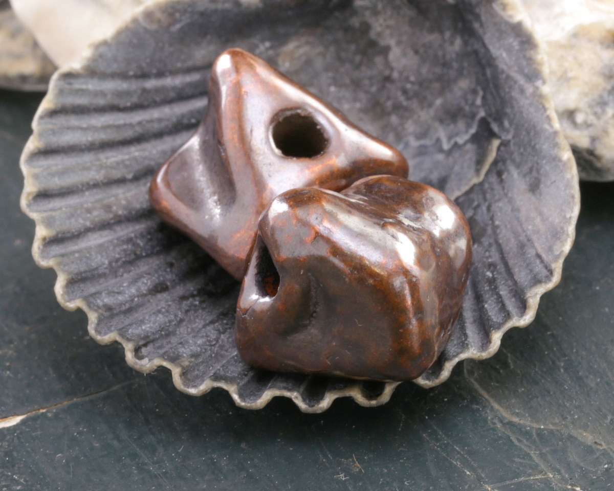 Mykonos Metalized Ceramic Antique Copper Nugget 16-20mm