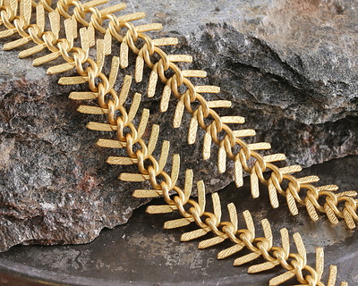 Satin Hamilton Gold (plated) Fishbone Chain 7x15mm