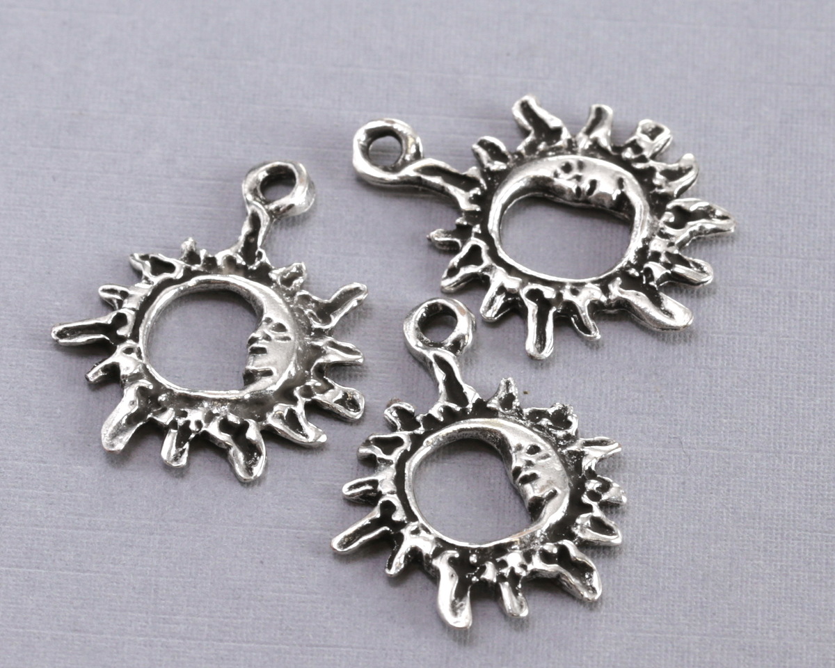 Mykonos Antique Silver (plated) Openwork Sun & Moon Focal 20x25mm