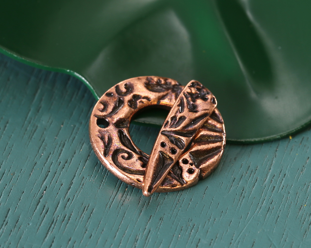 TierraCast Antique Copper (plated) Flora Toggle Clasp 19mm, 20x5mm bar