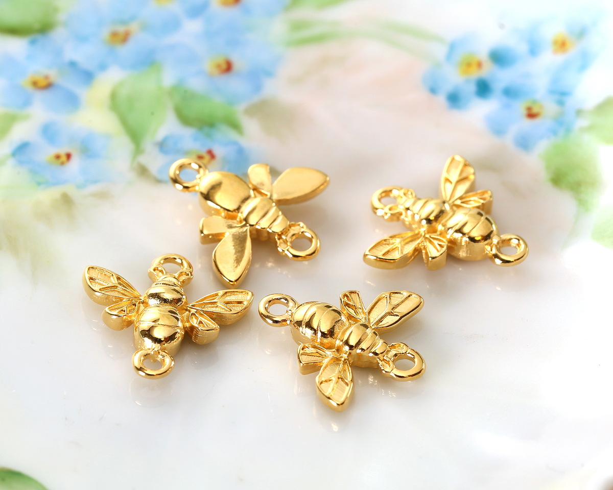 24K Gold (plated) Bee Focal Link 15x16mm