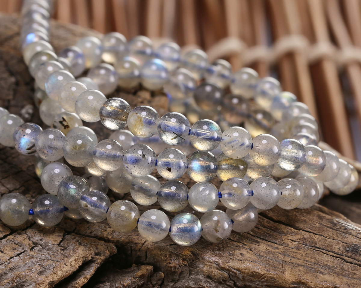 Labradorite (A) Round 4-5mm