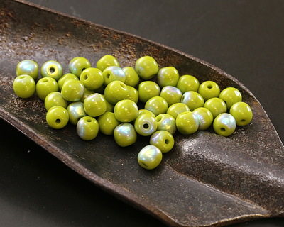 Czech Glass Avocado AB Round Druk 4mm