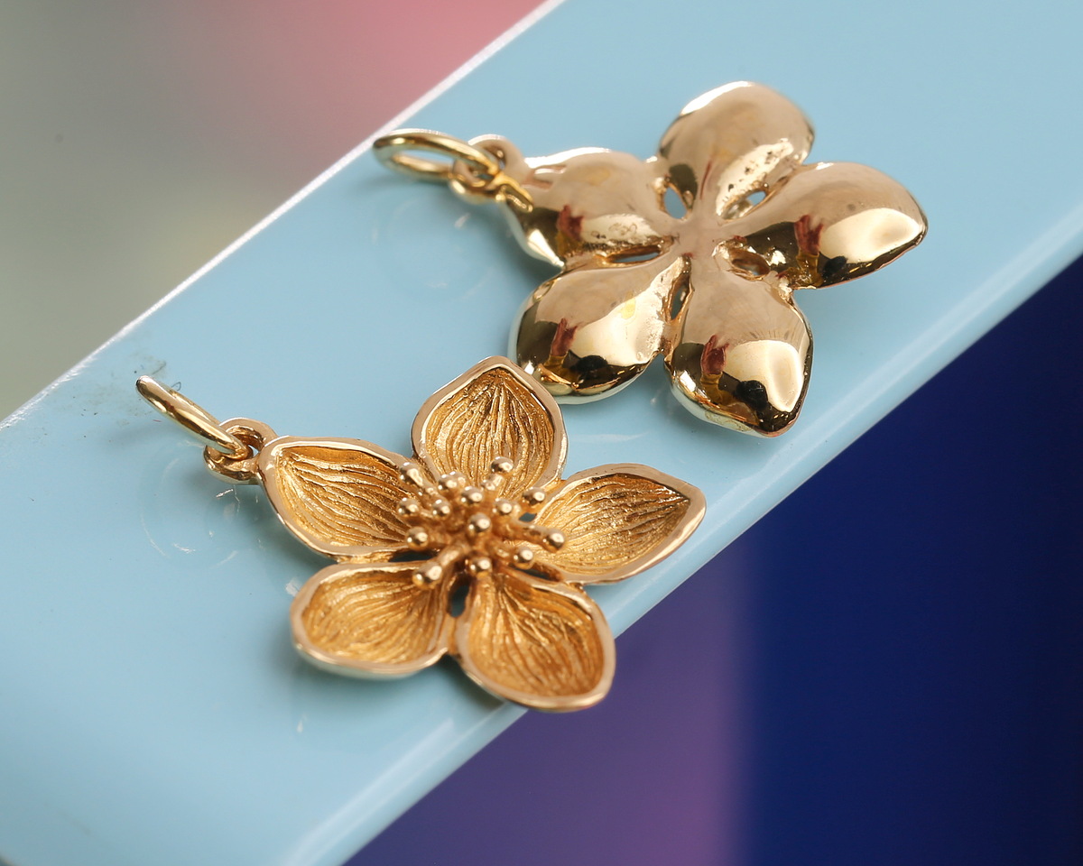 Nina Designs Bronze Cherry Blossom Focal 16x22mm