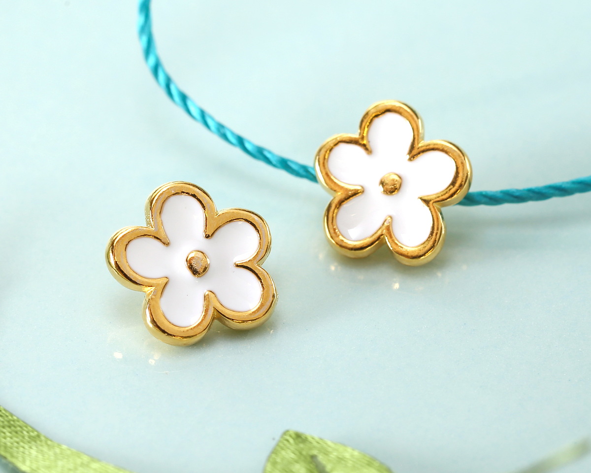 24K Gold (plated) White Enamel Daisy Button 10mm
