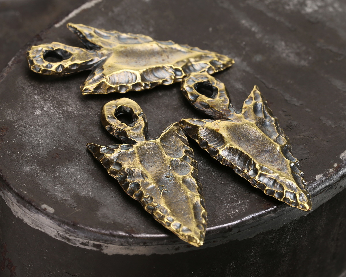 Mykonos Antique Brass (plated) Narrow Arrow Head Pendant 21x47mm