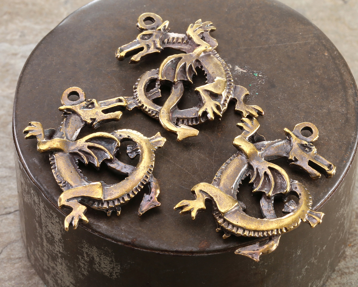 Mykonos Antique Brass (plated) Dragon Focal 24x37mm