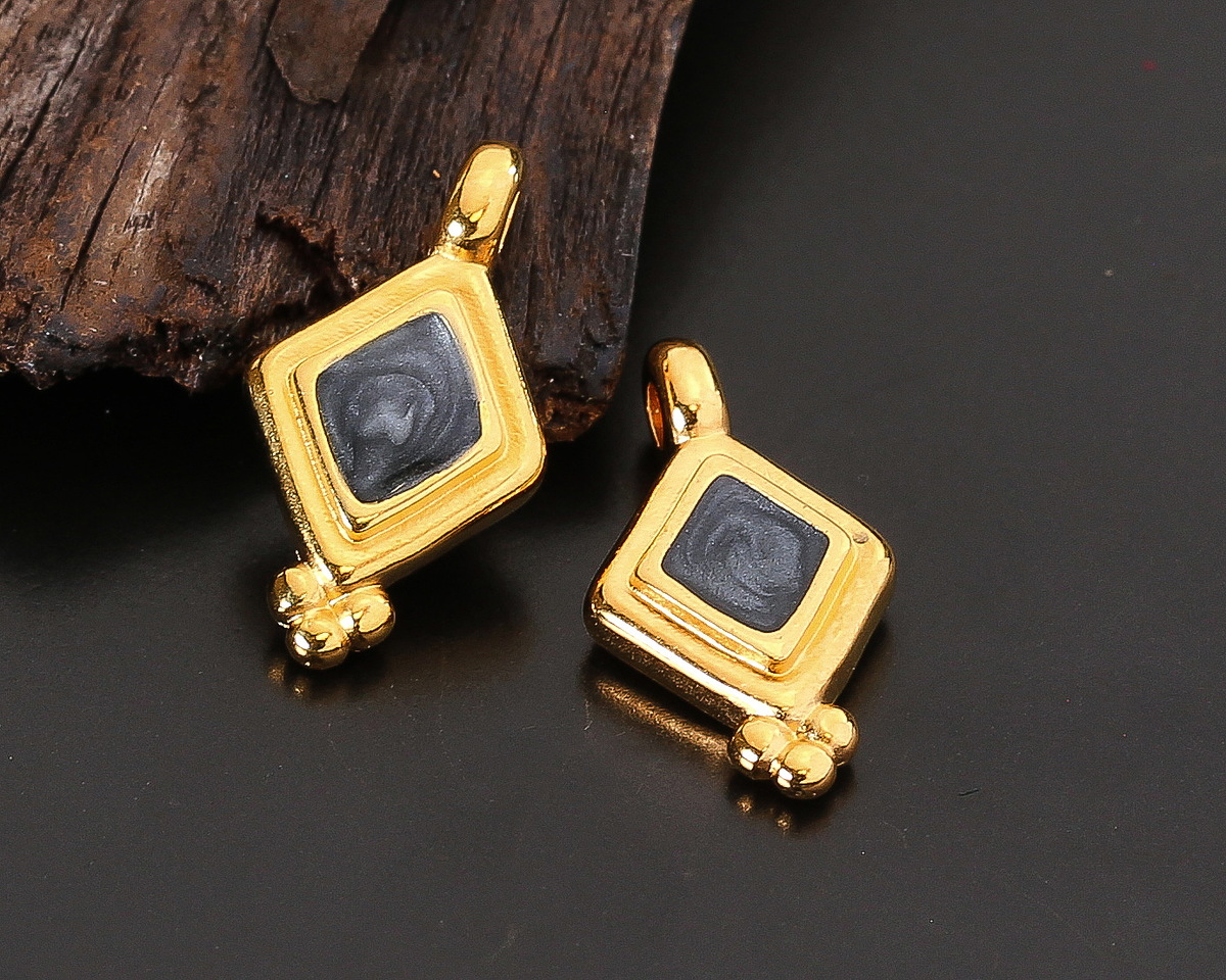 24K Gold (plated) Jet Pearl Enamel Beaded Diamond Focal 10x17mm